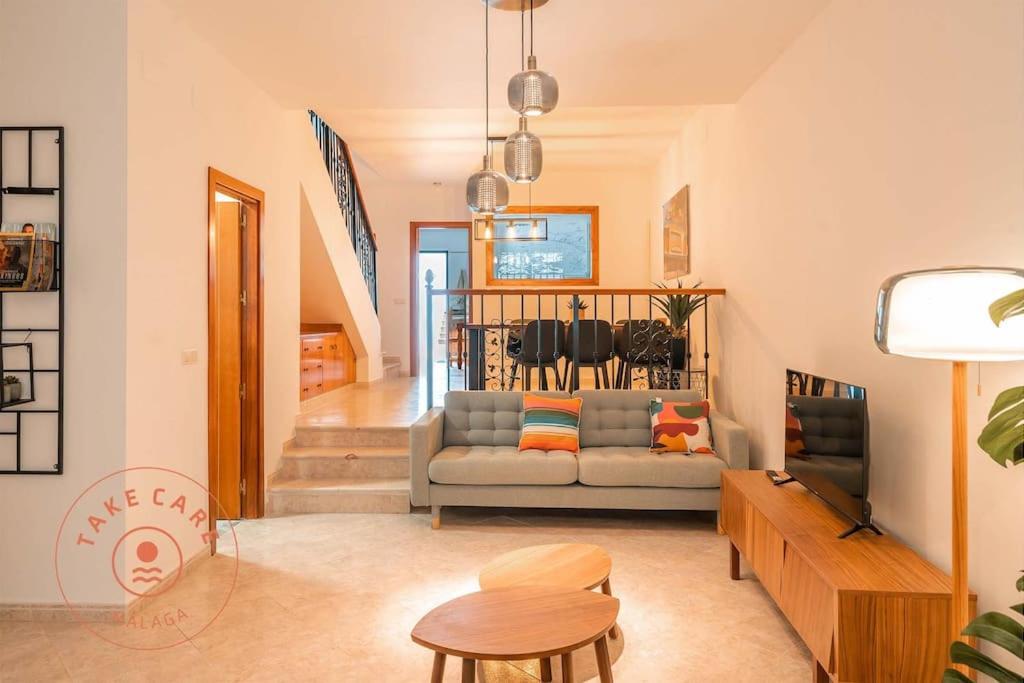 Spacious Home With Lovely Garden - Tcm Rincón de la Victoria Extérieur photo