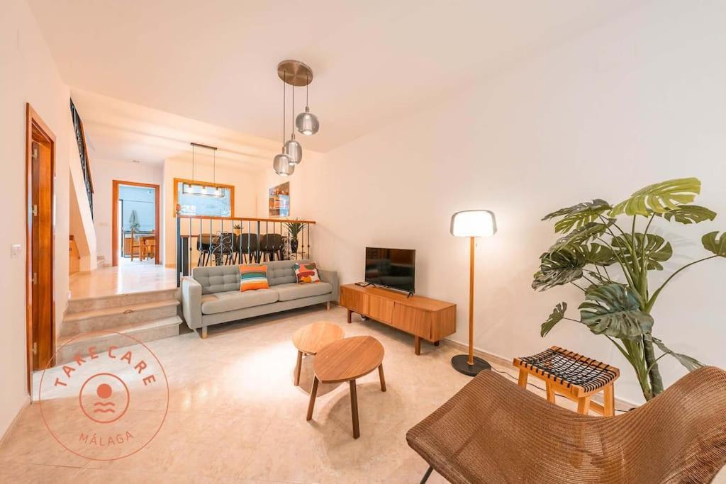 Spacious Home With Lovely Garden - Tcm Rincón de la Victoria Extérieur photo