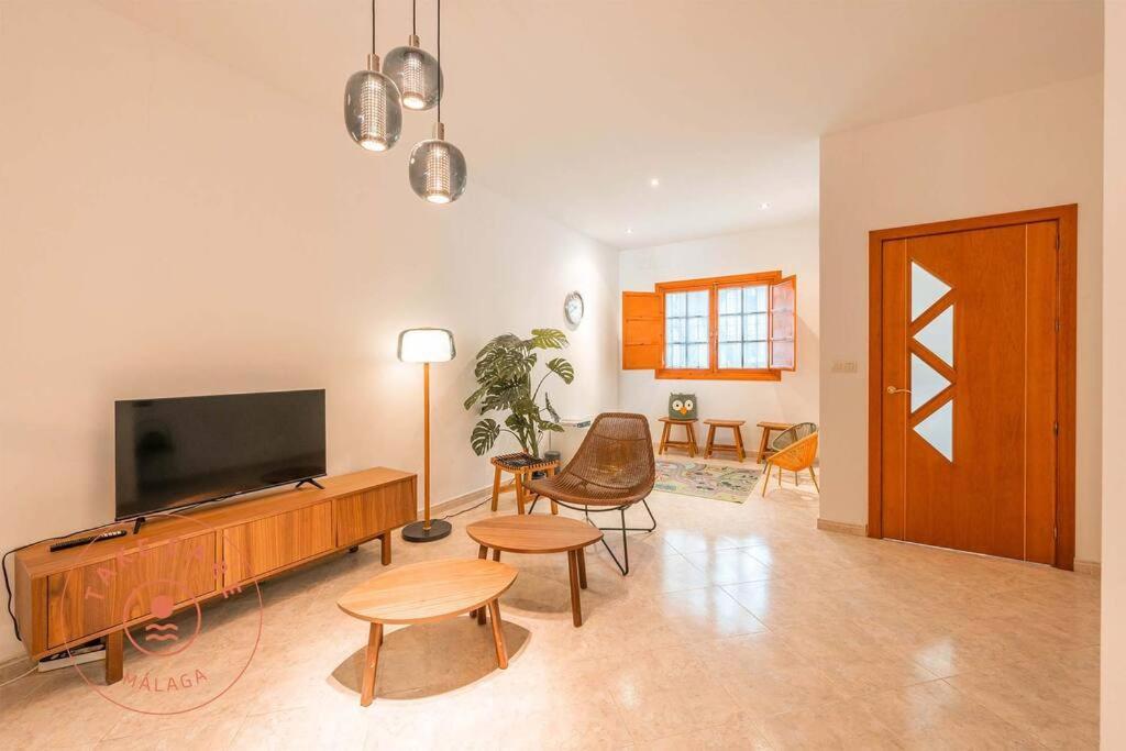 Spacious Home With Lovely Garden - Tcm Rincón de la Victoria Extérieur photo